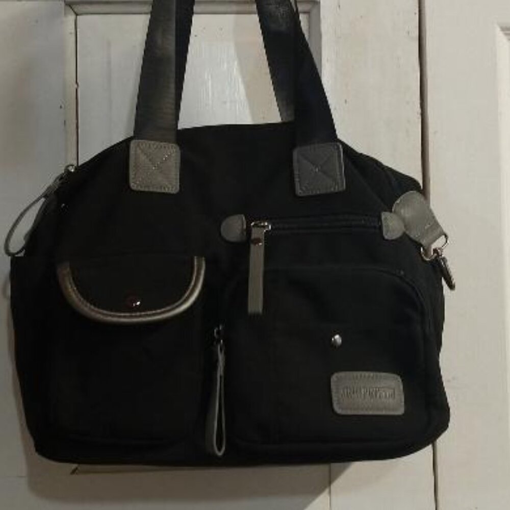 Jingpinpiju Black Hand Bag 13" x 13"